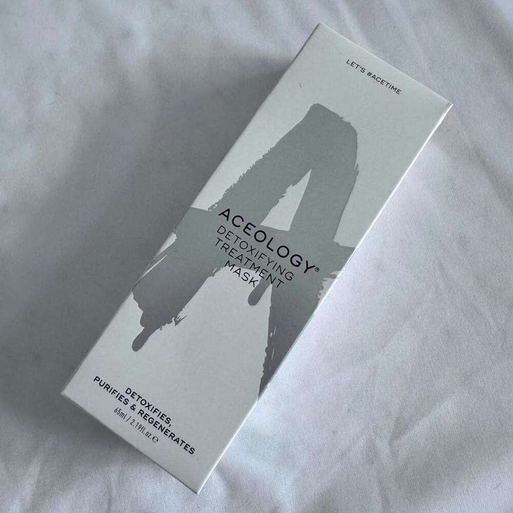 Aceology: Detoxifying Treatment Mask